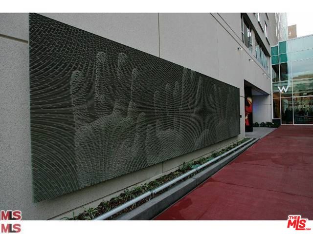 6250 Hollywood Boulevard, Los Angeles CA: https://media.crmls.org/mediaz/bb9bd364-d881-47bd-ac6f-bcf2287538e7.jpg