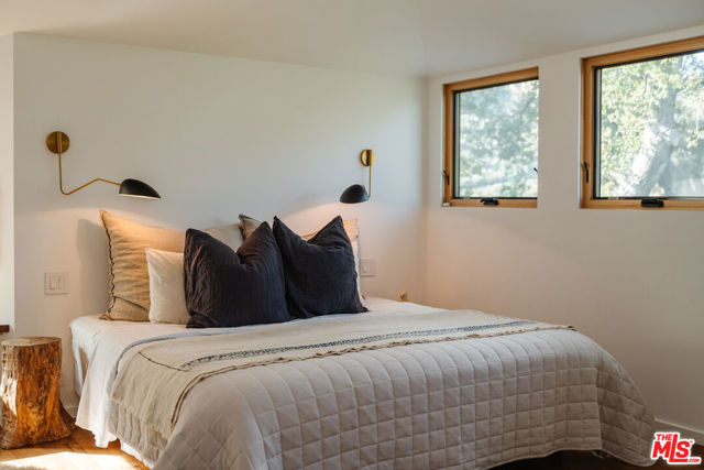 2002 Tuna Canyon Road, Topanga CA: https://media.crmls.org/mediaz/bb9c666c-2c68-4f55-bec0-e325c0a5fdb2.jpg
