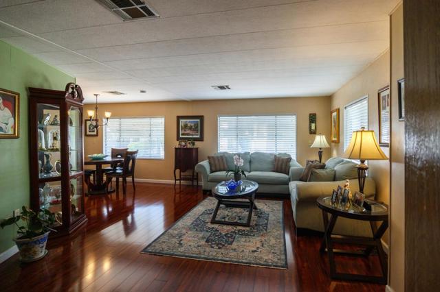 275 Burnett Ave, Morgan Hill CA: https://media.crmls.org/mediaz/bb9cb42e-f84f-42e3-97a8-7c3ce220a018.jpg