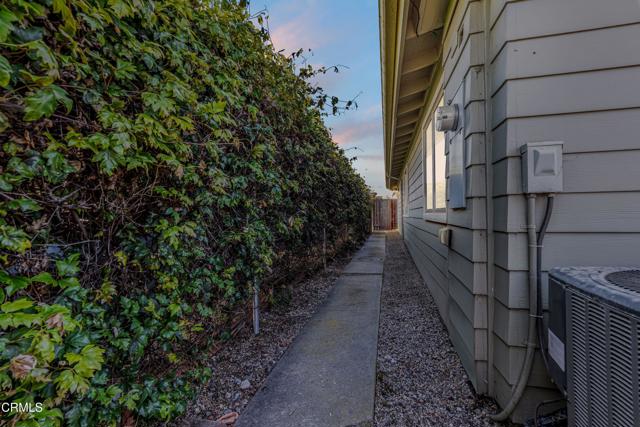 Detail Gallery Image 33 of 47 For 7035 Oxnard Ave, Ventura,  CA 93001 - 2 Beds | 2 Baths