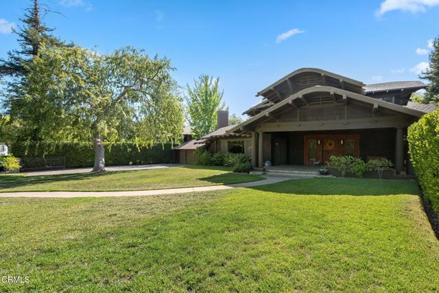 1327 S Oak Knoll Avenue, Pasadena CA: https://media.crmls.org/mediaz/bb9d1395-e083-4c2a-bdec-ee0c0854b9ad.jpg