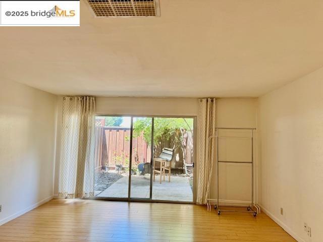 651 Moraga Rd, Moraga CA: https://media.crmls.org/mediaz/bb9d3c8b-82e9-4143-90fe-b0f3a0eac27f.jpg