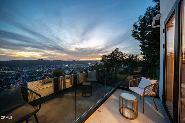 Detail Gallery Image 15 of 34 For 812 W Avenue 37, Los Angeles,  CA 90065 - 3 Beds | 2/1 Baths