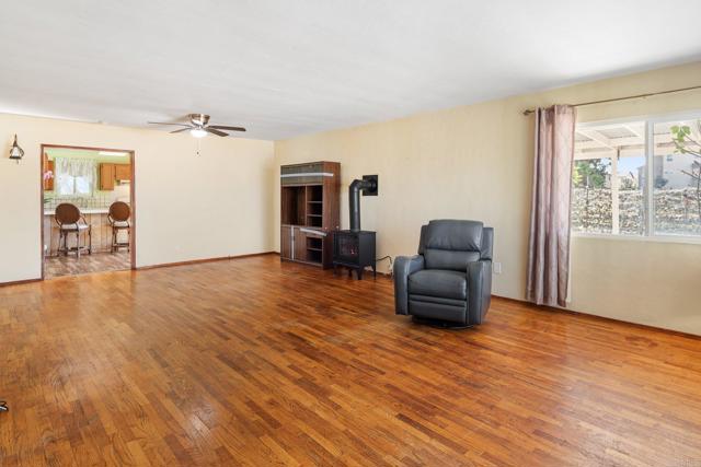 354 Sunrise Drive, San Ysidro CA: https://media.crmls.org/mediaz/bb9ef4d4-0602-47a8-91c6-a617c8b40495.jpg
