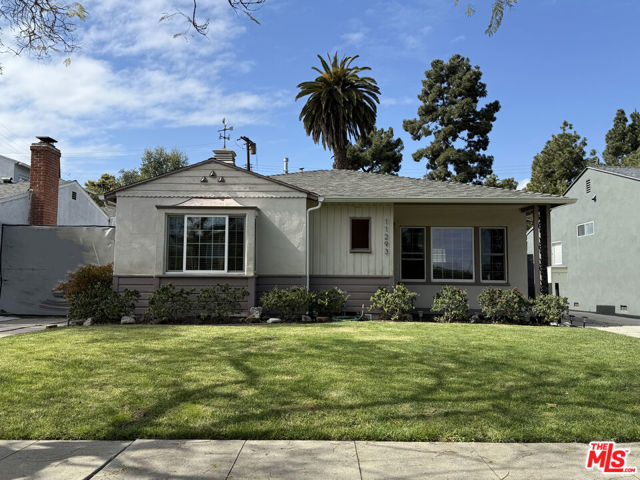 11293 Brookhaven Avenue, Los Angeles CA: https://media.crmls.org/mediaz/bb9f28d3-655f-4522-9748-73d96614fc5c.jpg