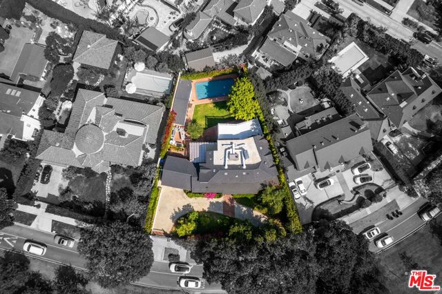 2324 N Vermont Avenue, Los Angeles CA: https://media.crmls.org/mediaz/bb9fb9ff-defa-41ea-bb3e-76c3479b76fa.jpg