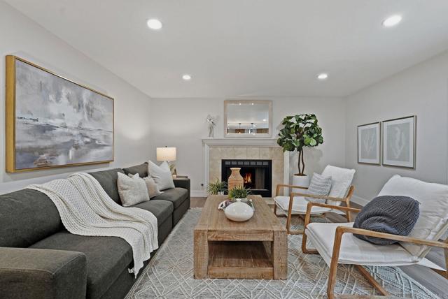 Detail Gallery Image 17 of 44 For 3442 Celinda Dr, Carlsbad,  CA 92008 - 5 Beds | 2/1 Baths