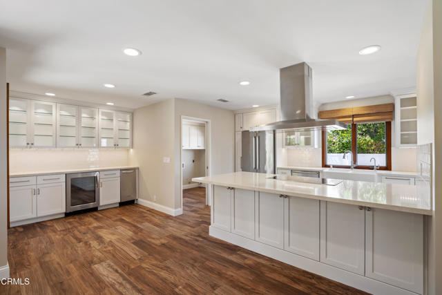 1027 Garrido Drive, Camarillo CA: https://media.crmls.org/mediaz/bba113ec-9581-4c19-b9e3-3185686fda6c.jpg