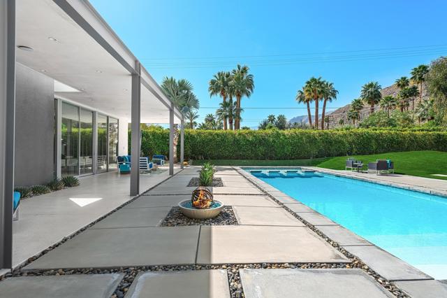 633 N Belardo Road, Palm Springs CA: https://media.crmls.org/mediaz/bba13c5d-8810-4949-a033-2751443ed691.jpg