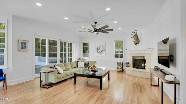 1929 Lyans Drive, La Canada Flintridge CA: https://media.crmls.org/mediaz/bba2b6e8-fb1f-4d45-b2ae-3f8ec12a0113.jpg