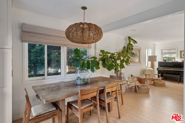 626 Pacific Street, Santa Monica CA: https://media.crmls.org/mediaz/bba30eb9-148d-4d54-8c66-c06cdf334ed6.jpg