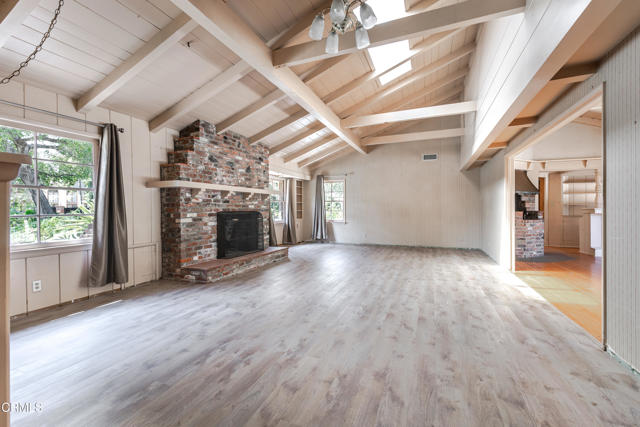 887 Vallombrosa Drive, Pasadena CA: https://media.crmls.org/mediaz/bba3c169-7787-4d86-9a83-45ccc2670e4a.jpg
