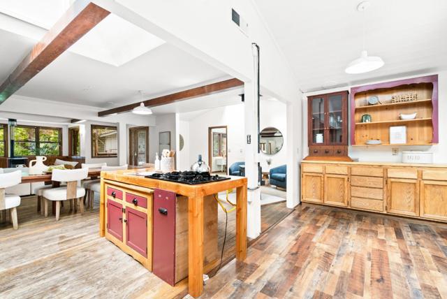 530 Flume Road, Aptos CA: https://media.crmls.org/mediaz/bba4c815-1913-4413-b3b1-a28695fcfac6.jpg