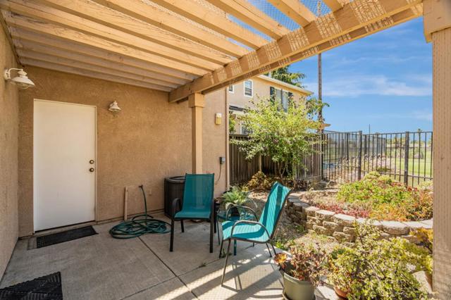 1517 Hermocilla Way, San Jose CA: https://media.crmls.org/mediaz/bba4d540-0af8-4977-96a2-85d37a544a11.jpg