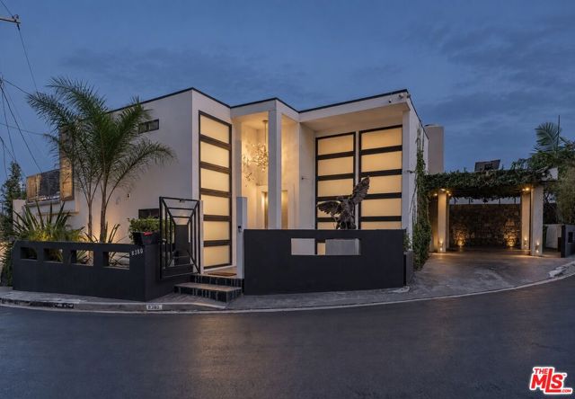 3 Bed Home for Sale in Los Angeles, California