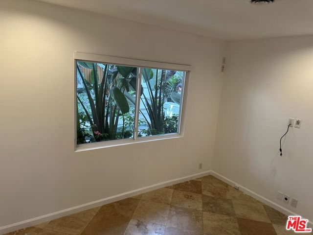 2454 Penmar, Venice CA: https://media.crmls.org/mediaz/bba5b069-65cc-4852-b406-0003a68f036c.jpg