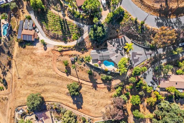 2873 Verda Avenue, Escondido CA: https://media.crmls.org/mediaz/bba6205e-5d23-4927-acf8-d93f7890be43.jpg