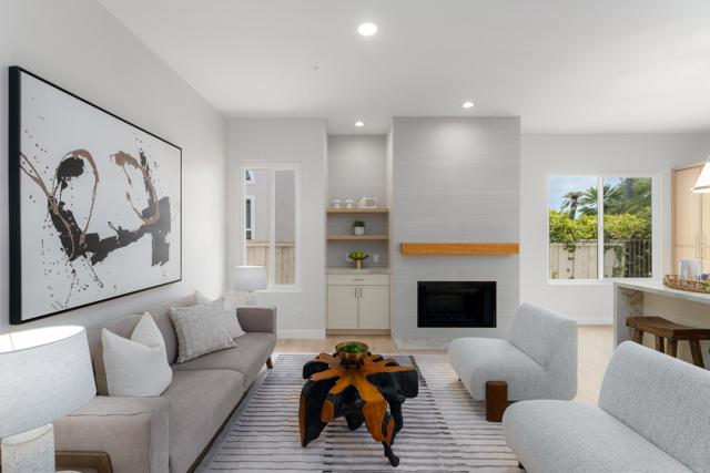 Detail Gallery Image 19 of 46 For 14004 Calle Venecia, San Diego,  CA 92130 - 4 Beds | 2/1 Baths