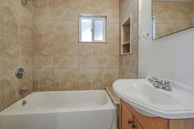 Image 31 of 77 For 2735 Soquel Avenue