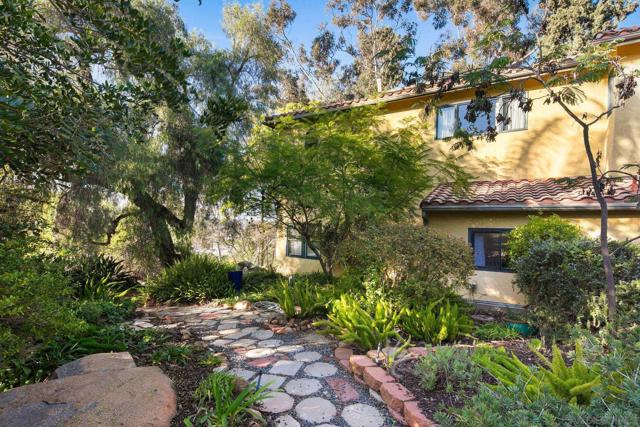 1115 S Mollison Ave, El Cajon CA: https://media.crmls.org/mediaz/bba82791-3118-49dc-a975-aa958f30be91.jpg