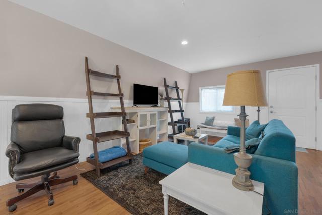 920 Chapin Dr, Julian CA: https://media.crmls.org/mediaz/bba89a62-e2e2-4ae7-be46-469909d339f2.jpg