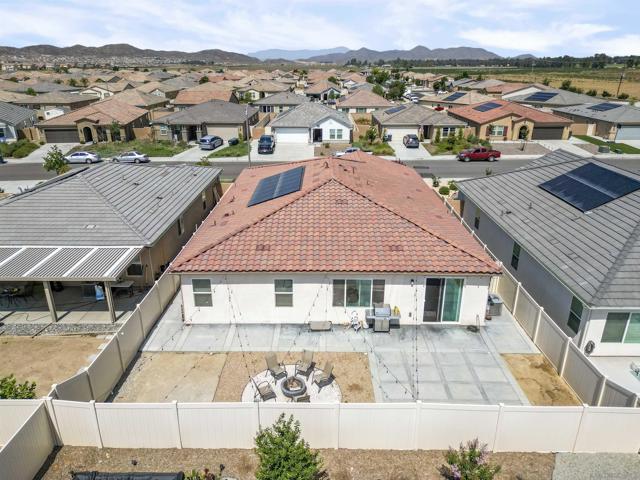 29078 Long Horn Ln, Winchester CA: https://media.crmls.org/mediaz/bba8c945-0946-492e-ba04-a604f7492851.jpg