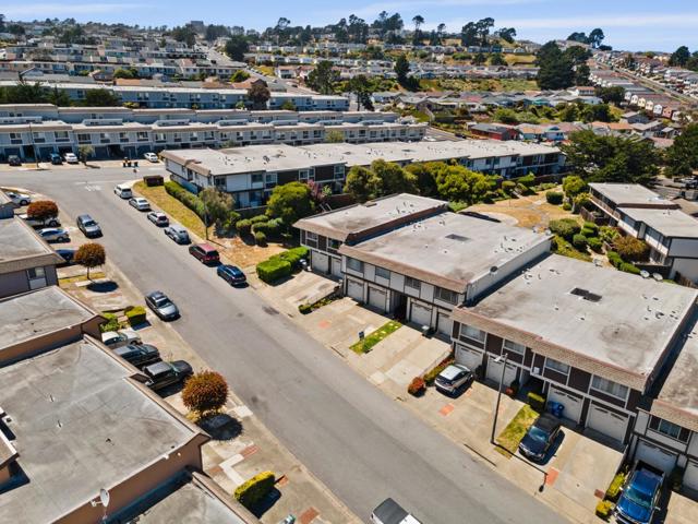 2462 Rowntree Way, South San Francisco CA: https://media.crmls.org/mediaz/bba9916c-549e-46fc-9d19-c4ed539df125.jpg