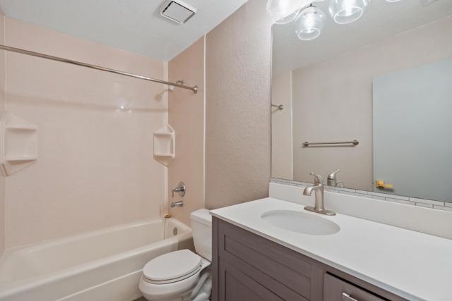 992 Lupine Hills Dr., Vista CA: https://media.crmls.org/mediaz/bbaa90ff-629d-4f83-8be9-ac40b9cc76be.jpg