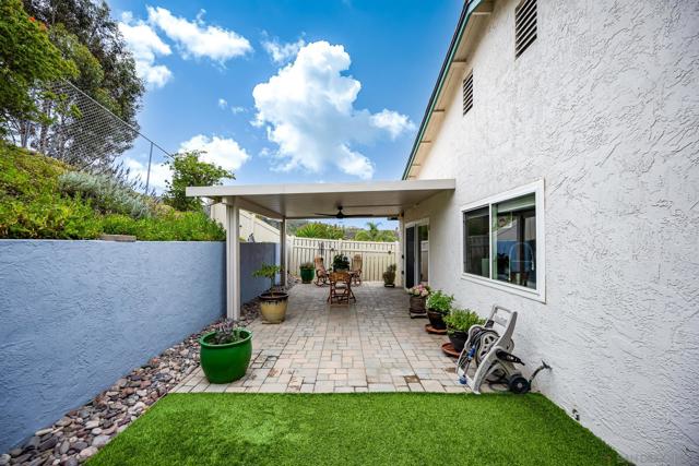 14543 High Pine St, Poway CA: https://media.crmls.org/mediaz/bbab3af0-8162-44b9-af88-554ed6c27e11.jpg