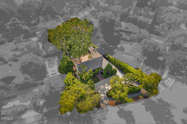 1241 S Oak Knoll Avenue, Pasadena CA: https://media.crmls.org/mediaz/bbabb4d3-3a69-4ae6-b6f8-a2b0b7df44eb.jpg