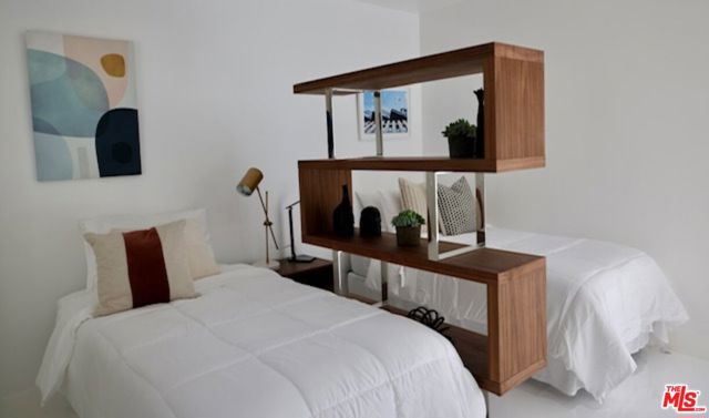 2419 Ocean Front Walk, Venice CA: https://media.crmls.org/mediaz/bbabbbea-0a45-41be-b4fb-85ce3e3e1f93.jpg