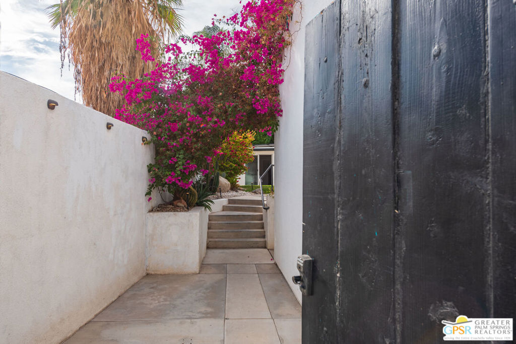 MLS #25618787PS image #2