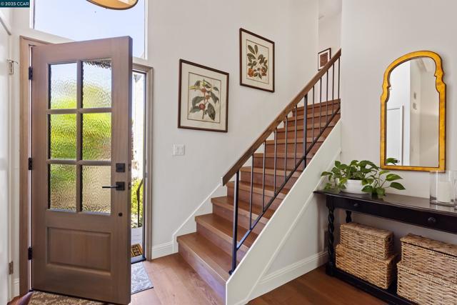 1513 Siskiyou Dr, Walnut Creek CA: https://media.crmls.org/mediaz/bbacdd1a-de6f-4411-9bdc-bf3055f73d56.jpg