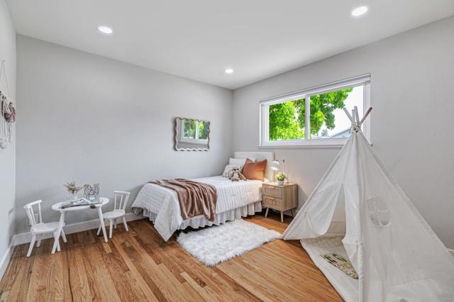 1390 Pointe Claire Drive, Sunnyvale CA: https://media.crmls.org/mediaz/bbad65d0-7804-40c8-8b20-e0716a95f13f.jpg