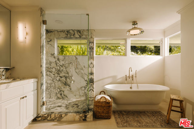 2610 Mandeville Canyon Road, Los Angeles CA: https://media.crmls.org/mediaz/bbadc5f3-b23b-4cfd-84d0-815d1f9cb6c8.jpg