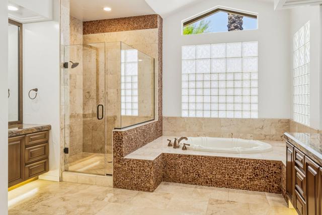 801 Deer Haven Circle, Palm Desert, CA 92211
