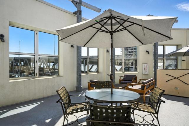 400 Beale Street, San Francisco CA: https://media.crmls.org/mediaz/bbaecef3-a182-41a8-ba7a-ba96b1e541ea.jpg