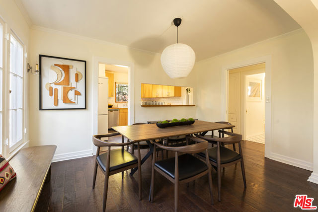 3010 11th Avenue, Los Angeles CA: https://media.crmls.org/mediaz/bbaf9e63-9ffc-49aa-a925-c52484e0dd7e.jpg
