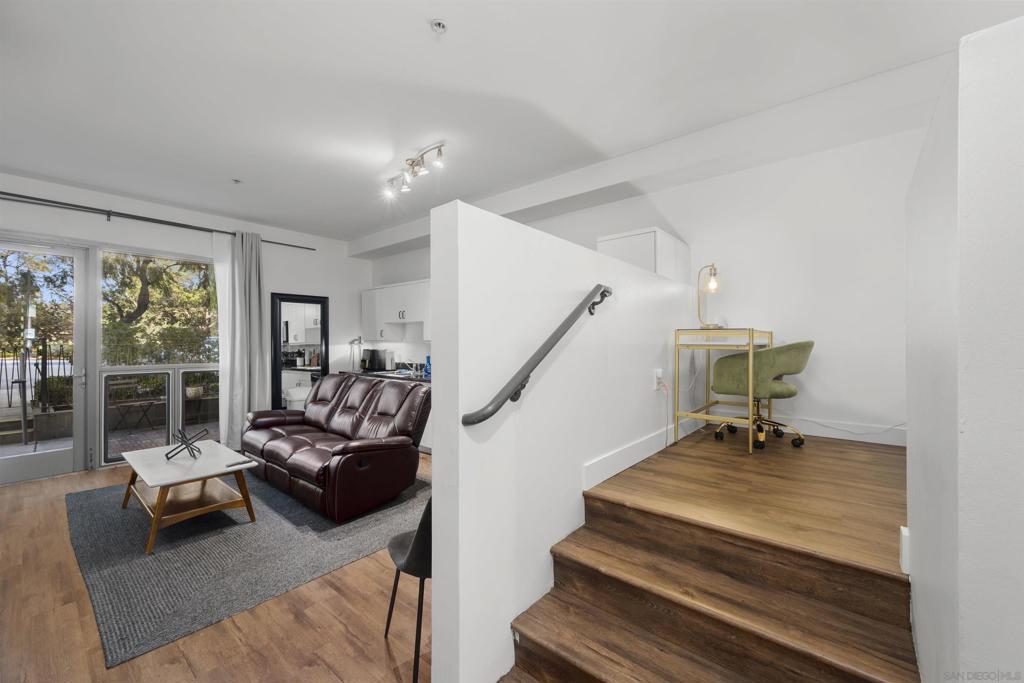 889 Date St. - photo 13