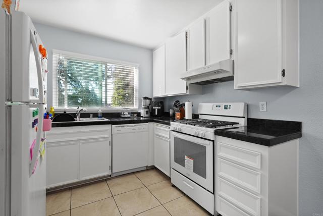 Image 15 of 28 For 10382 Alphonse Street F4