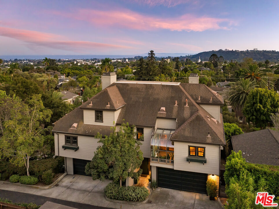 515 E Islay Street #D