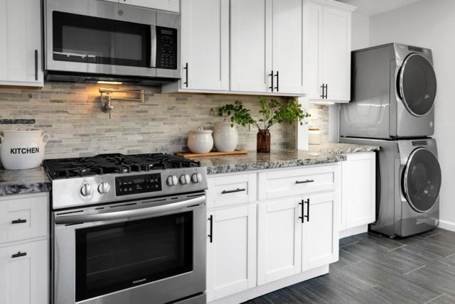 1349 Jefferson Avenue, Redwood City CA: https://media.crmls.org/mediaz/bbb1b418-fb6a-41c0-9bc6-8fcace7ec670.jpg