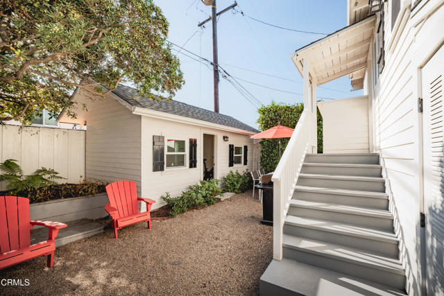 Detail Gallery Image 10 of 59 For 428 Corona Del Mar Dr, Santa Barbara,  CA 93103 - 5 Beds | 2/1 Baths