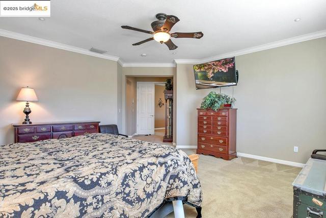 596 Toscanna Court, Brentwood CA: https://media.crmls.org/mediaz/bbb20948-f6dd-4efe-bdcd-fcb7a73d13e1.jpg