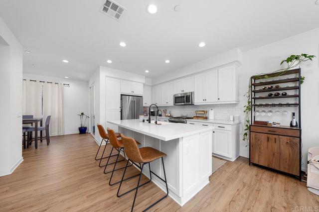 Front Image Thumbnail for CRPTP2506743