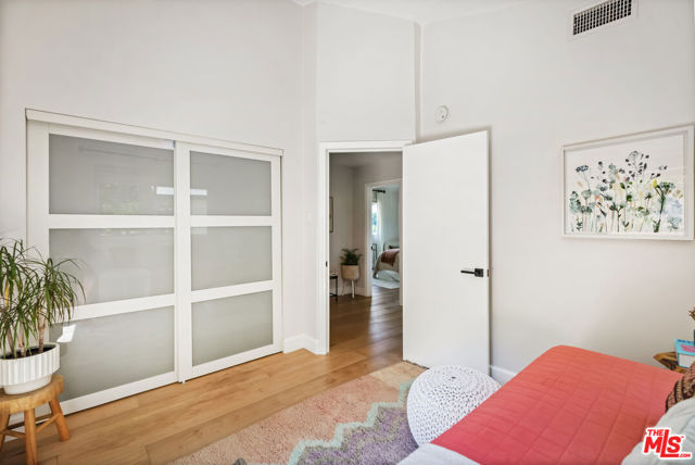 4614 San Andreas Avenue, Los Angeles CA: https://media.crmls.org/mediaz/bbb325f6-8eba-4b70-aecb-292463205060.jpg