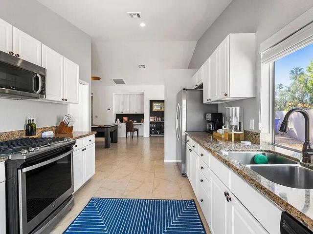 Image 21 of 56 For 76838 Abby Court