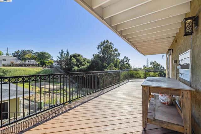 Image 22 of 60 For 25321 Morse Ct