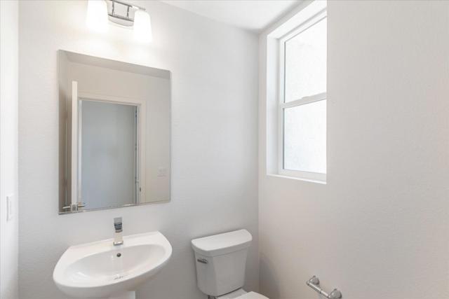 2112 Ivory Terrace, San Ramon CA: https://media.crmls.org/mediaz/bbb5f64c-9a56-4d94-9620-4676eb2e7983.jpg