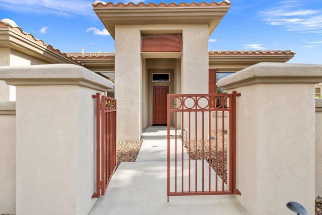 78462 Palm Tree Avenue, Palm Desert CA: https://media.crmls.org/mediaz/bbb5f6df-0dd3-4443-a06d-c7a05269e88d.jpg